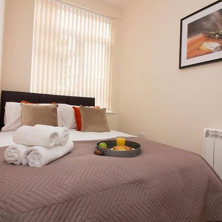 Dpv - Above Bar Street Apartments Southampton Ngoại thất bức ảnh