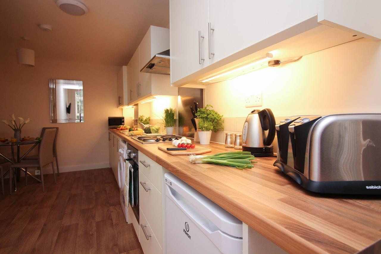 Dpv - Above Bar Street Apartments Southampton Ngoại thất bức ảnh