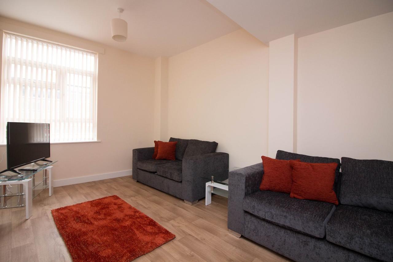 Dpv - Above Bar Street Apartments Southampton Ngoại thất bức ảnh
