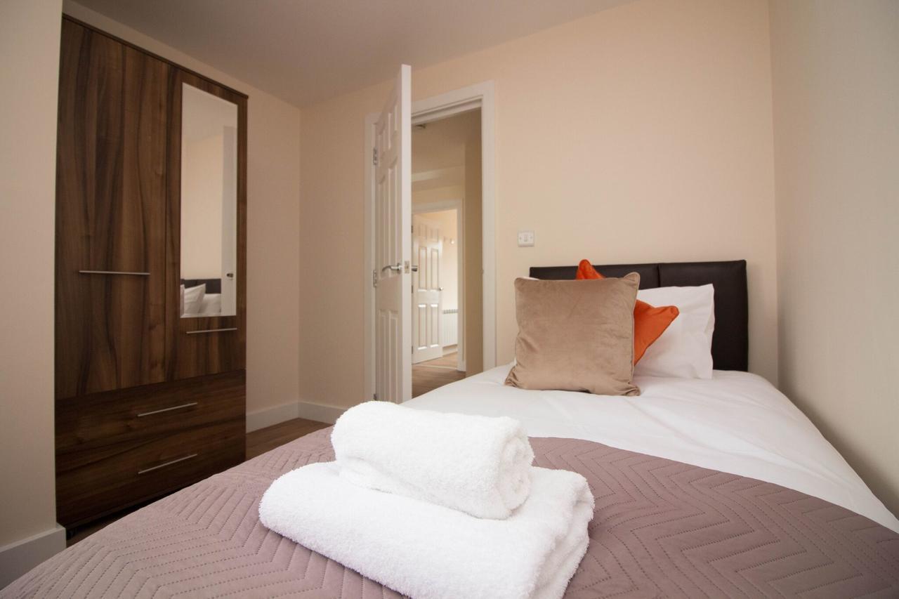 Dpv - Above Bar Street Apartments Southampton Ngoại thất bức ảnh